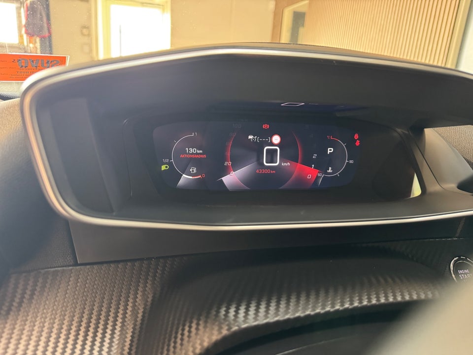 Peugeot 2008 1,2 PureTech 130 Selection Tech EAT8 5d