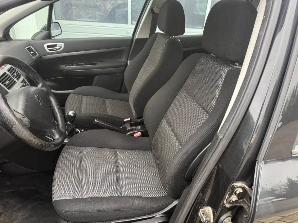 Peugeot 307 1,6 HDi 109 Complete stc. 5d