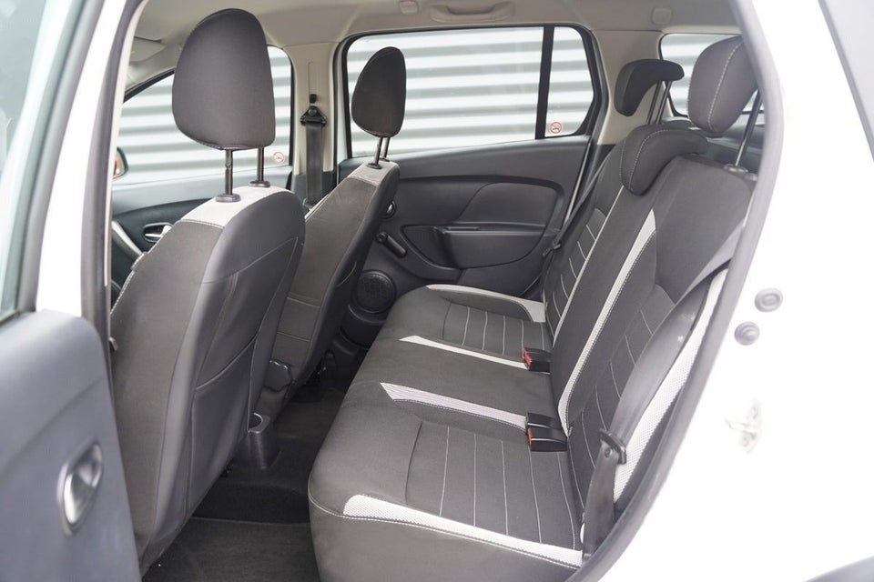 Dacia Logan 1,5 dCi 95 Essential MCV 5d