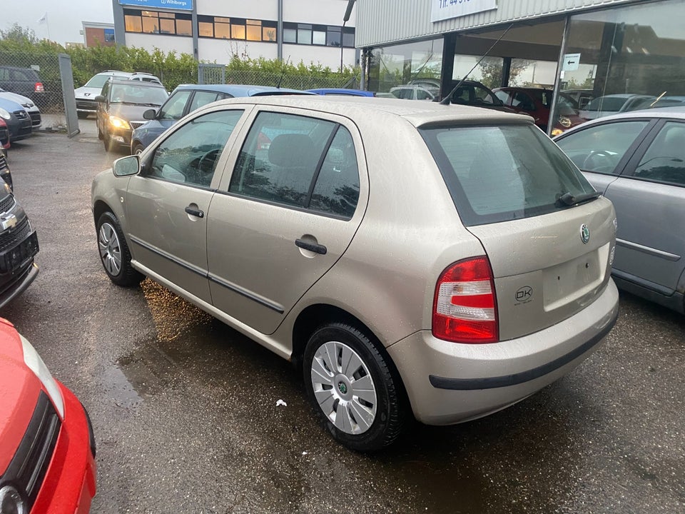 Skoda Fabia 1,2 12V Ambiente 5d