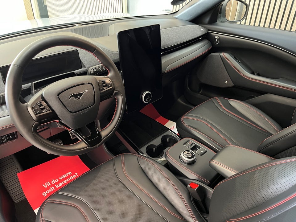 Ford Mustang Mach-E 88 Premium Extended Range 5d