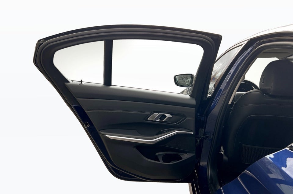 BMW 330i 2,0 Sport Line aut. 4d