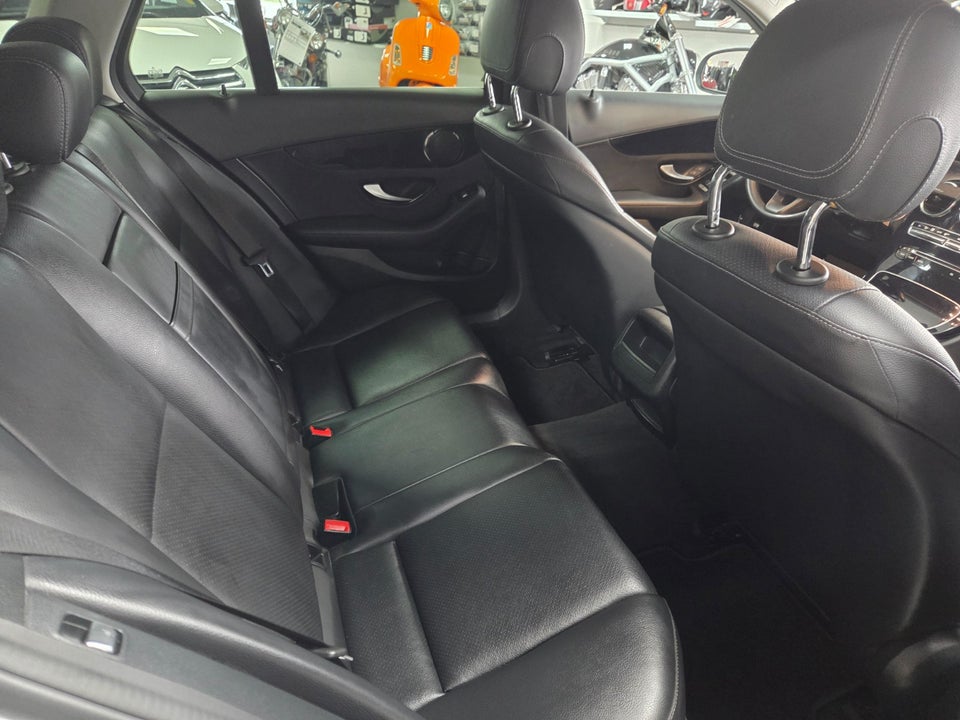 Mercedes C200 2,0 Avantgarde stc. aut. 5d