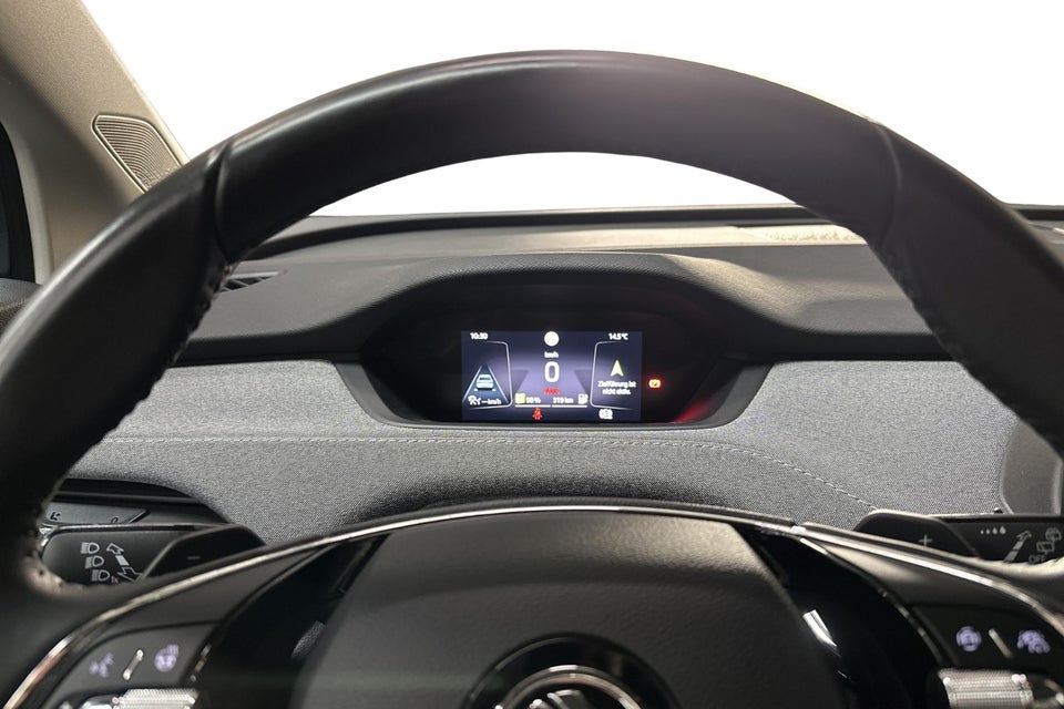 Skoda Enyaq 60 iV Plus 5d