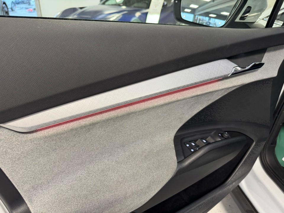 Skoda Enyaq 80 iV Selection Lounge 5d