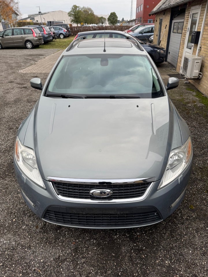 Ford Mondeo 2,0 Ambiente stc. 5d