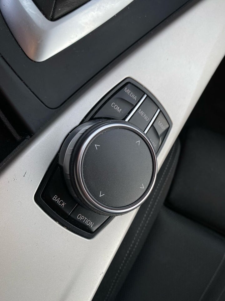 BMW 320d 2,0 Touring aut. 5d