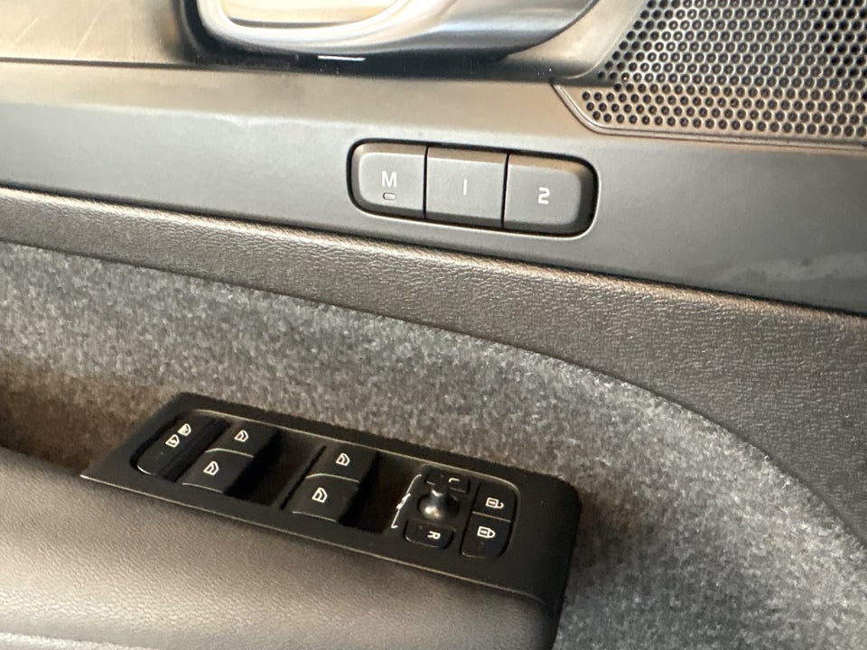 Volvo XC40 P6 ReCharge Plus 5d