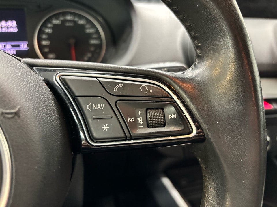 Audi Q2 30 TDi Sport 5d