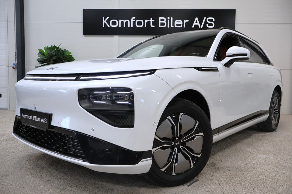 Xpeng G9 Standard Range 5d