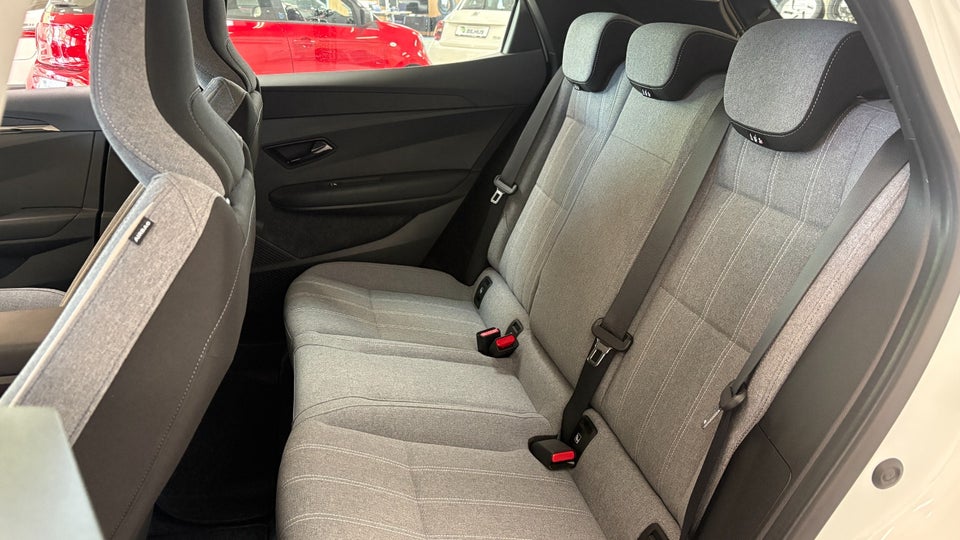 Renault Megane E-Tech 40 Equilibre 5d