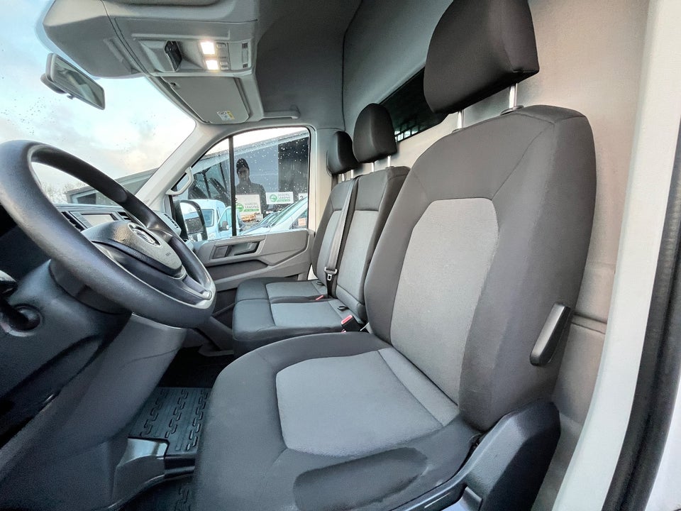 VW Crafter 30 2,0 TDi 140 Kassevogn L3H3 aut.