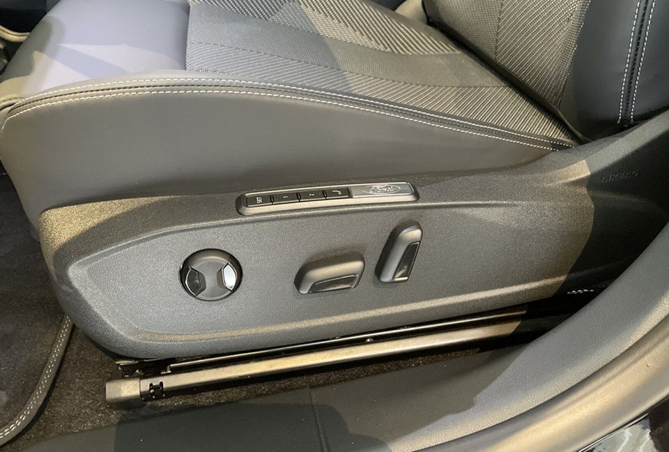 Ford Explorer 77 Select Extended Range 5d