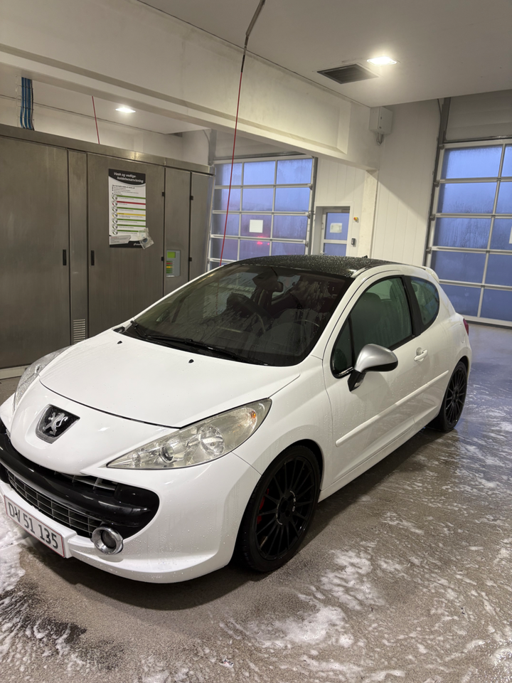 Peugeot 207 1,6 RC 3d
