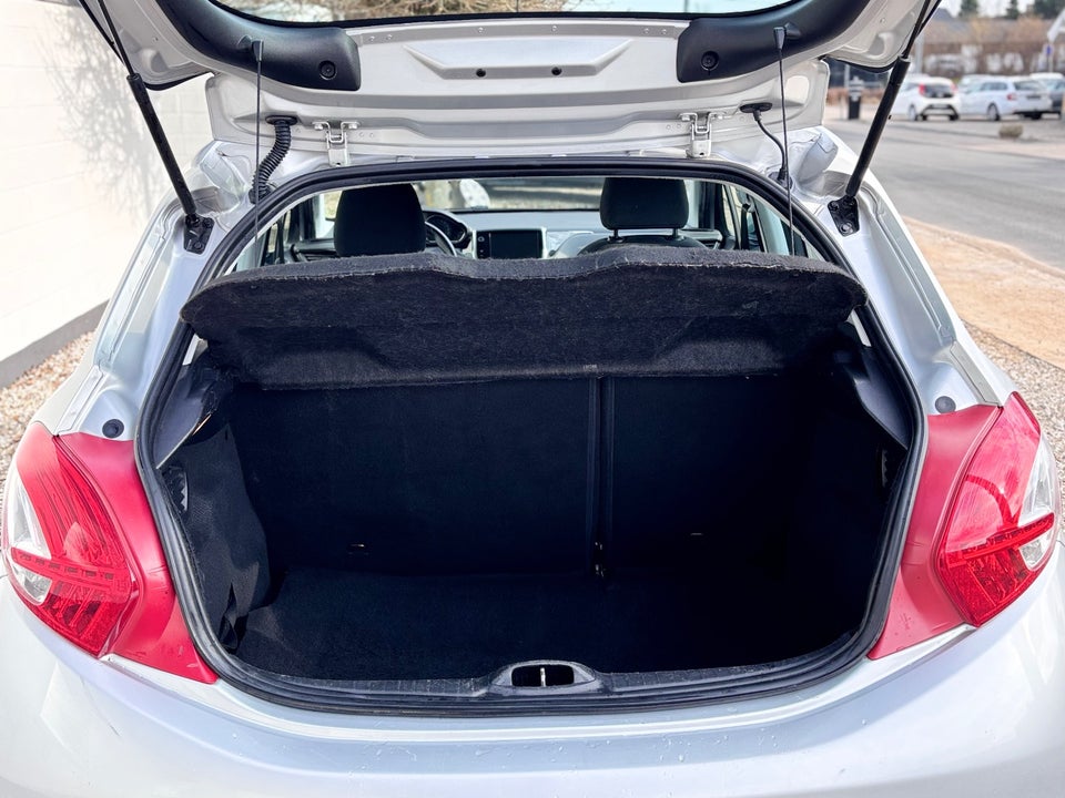 Peugeot 208 1,4 HDi 68 Active 5d