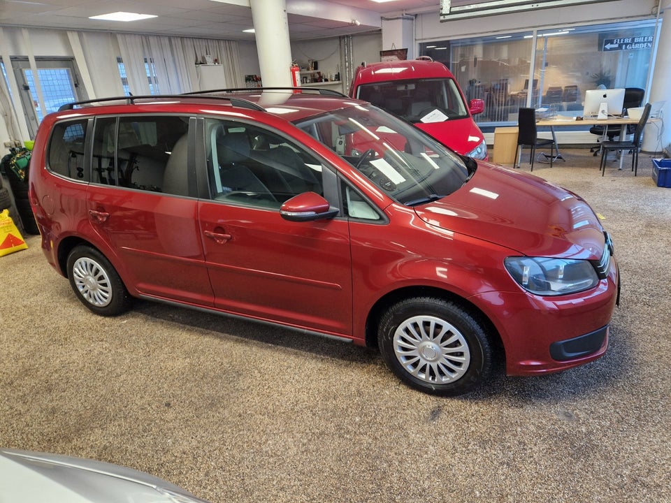 VW Touran 1,6 TDi 105 Comfortline BMT 7prs 5d