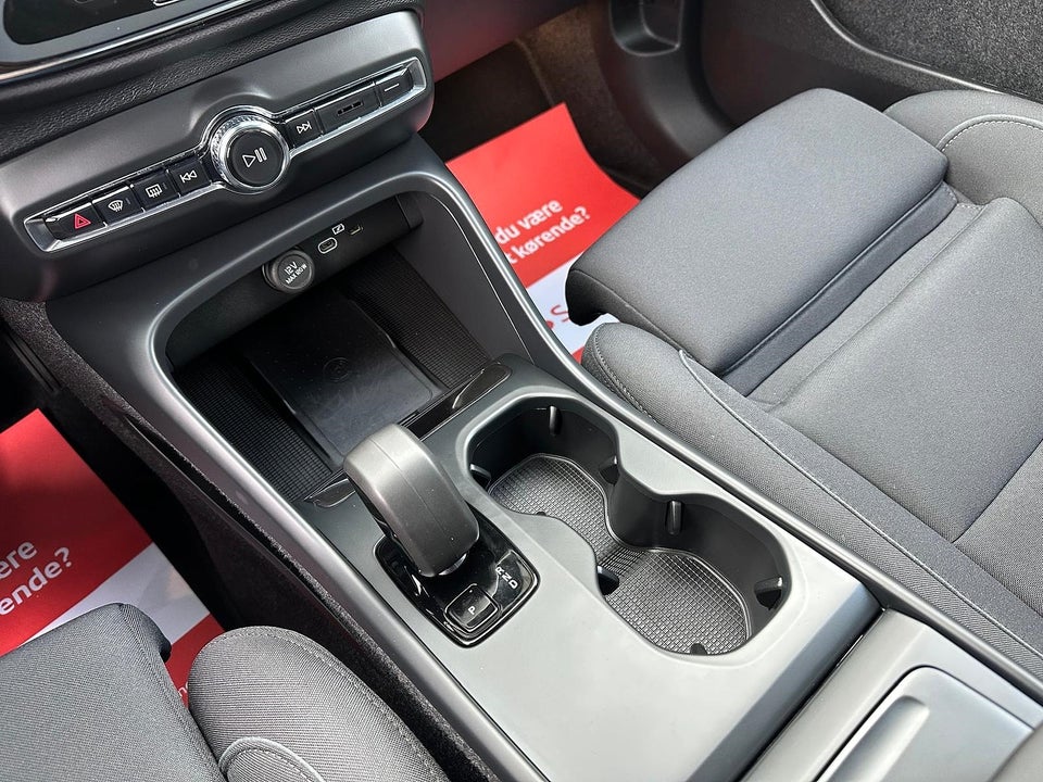 Volvo EX40 Extended Range Black Edition 5d