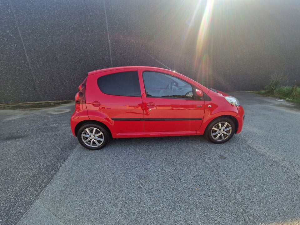 Peugeot 107 1,0  5d