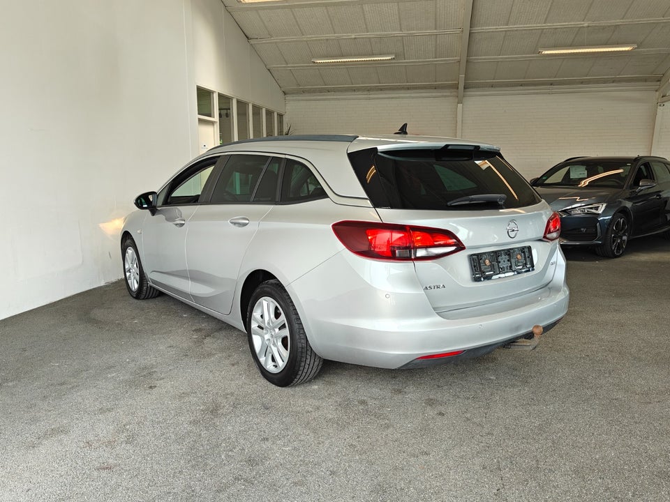 Opel Astra 1,6 CDTi 136 Enjoy Sports Tourer 5d