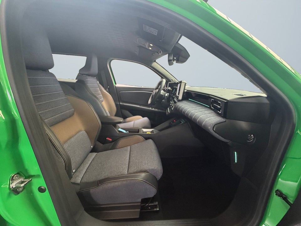Renault 5 E-Tech 40 Techno 5d