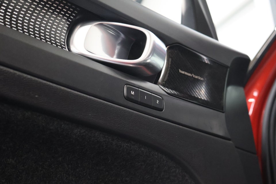 Volvo XC40 P8 ReCharge Twin Pro 5d