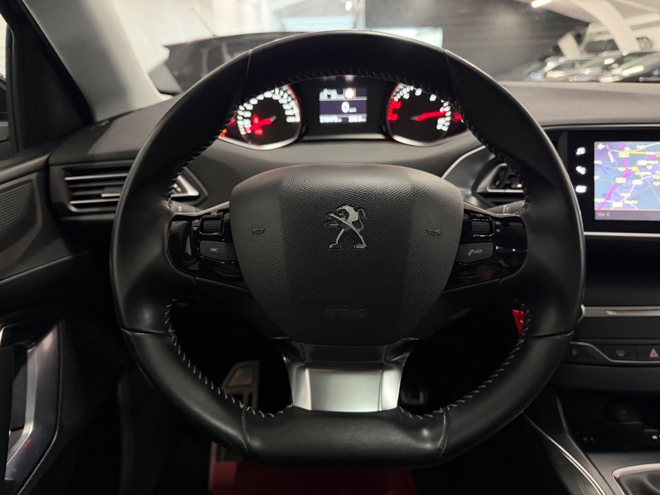 Peugeot 308 1,5 BlueHDi 130 Allure+ Sky SW 5d