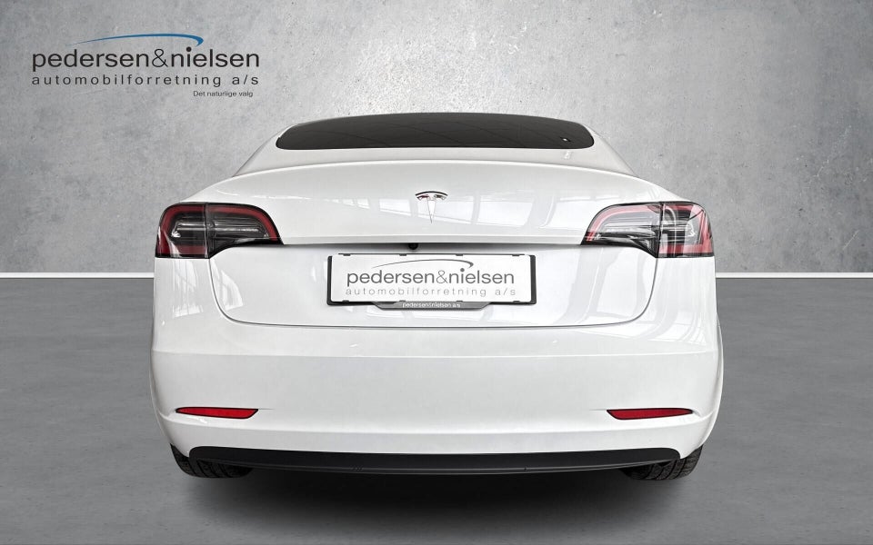 Tesla Model 3 Standard Range+ RWD 4d