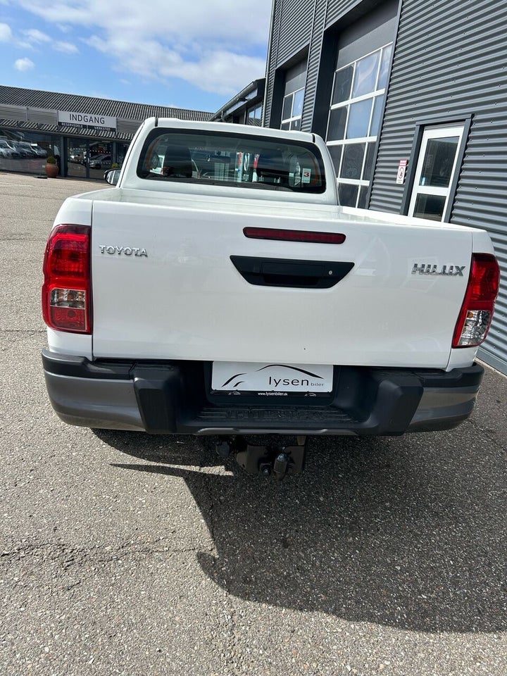 Toyota HiLux 2,4 D-4D 150 T1 Ex.Kab 2d