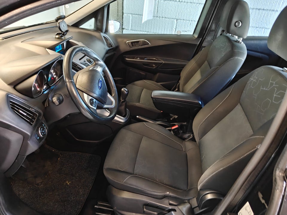 Ford B-MAX 1,0 SCTi 100 Titanium 5d