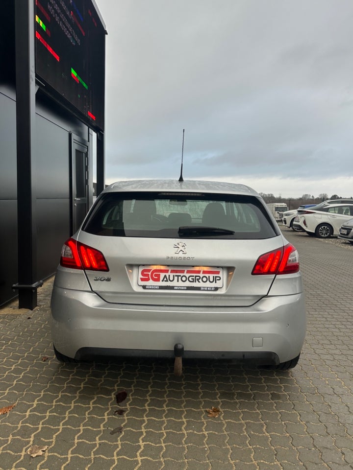 Peugeot 308 1,2 VTi 82 Active 5d