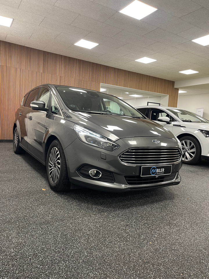 Ford S-MAX 2,0 EcoBlue Titanium aut. 5d