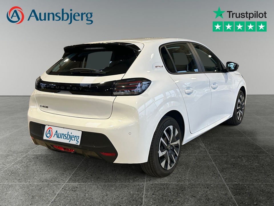 Peugeot e-208 50 Style 5d