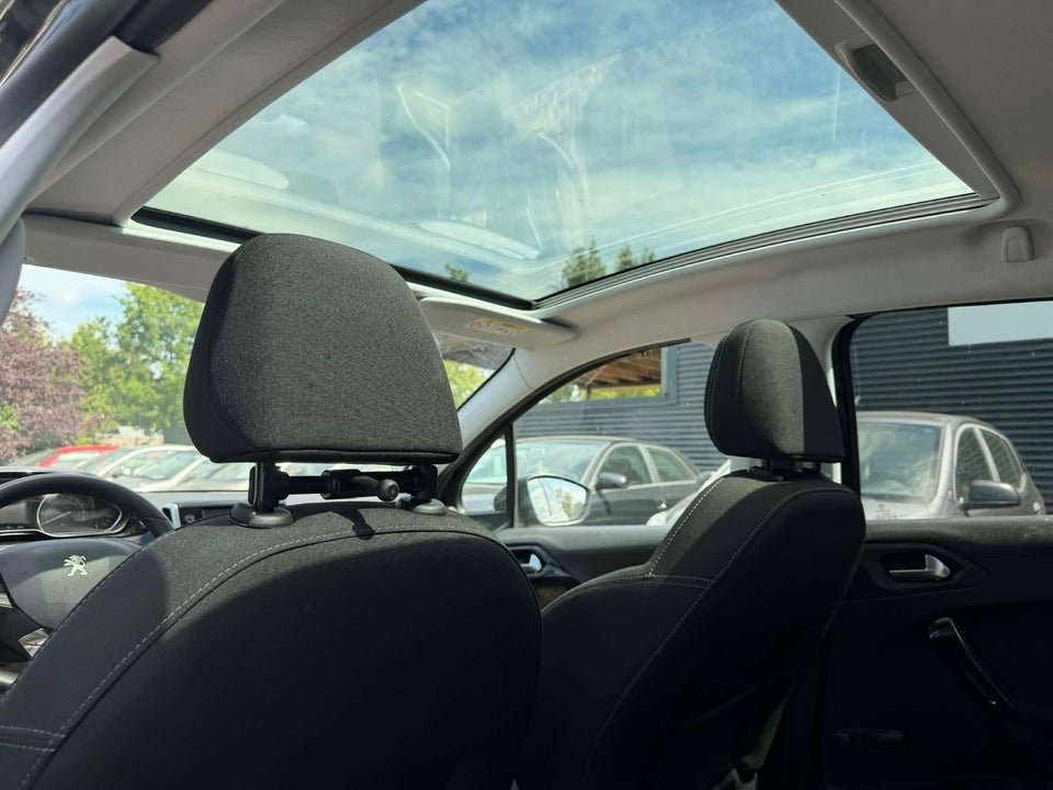 Peugeot 208 1,2 VTi Active 5d