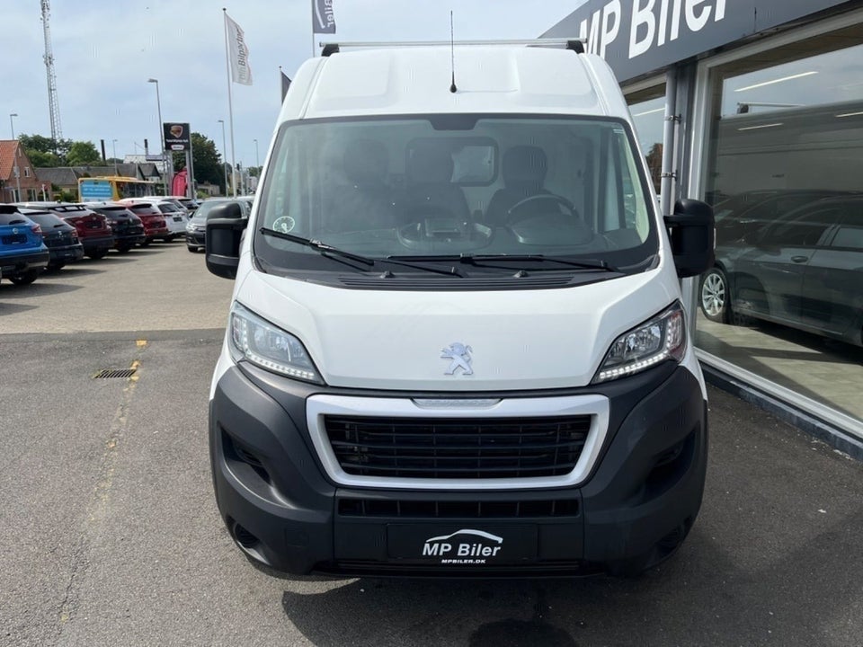 Peugeot Boxer 333 2,2 BlueHDi 140 L3H2 Premium