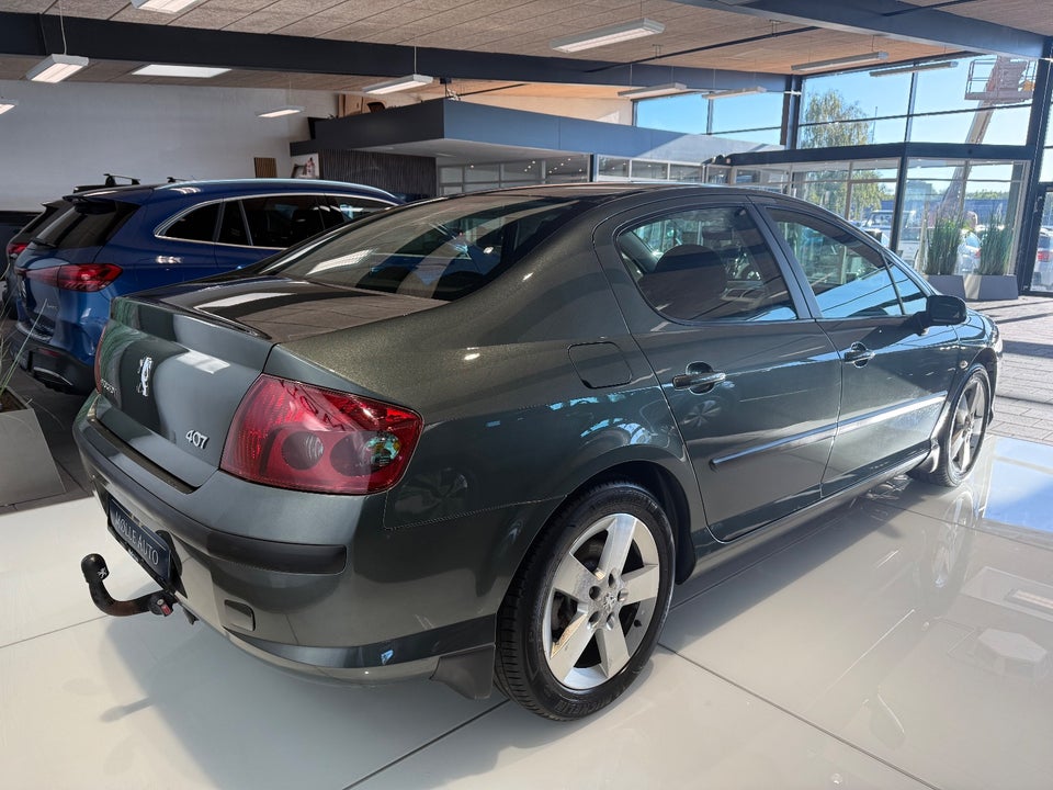 Peugeot 407 1,8 Perfection 4d