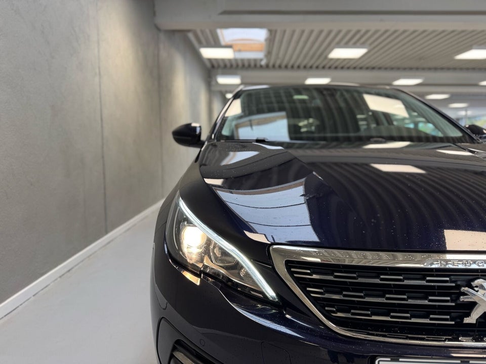 Peugeot 308 1,6 BlueHDi 120 Allure+ SW 5d