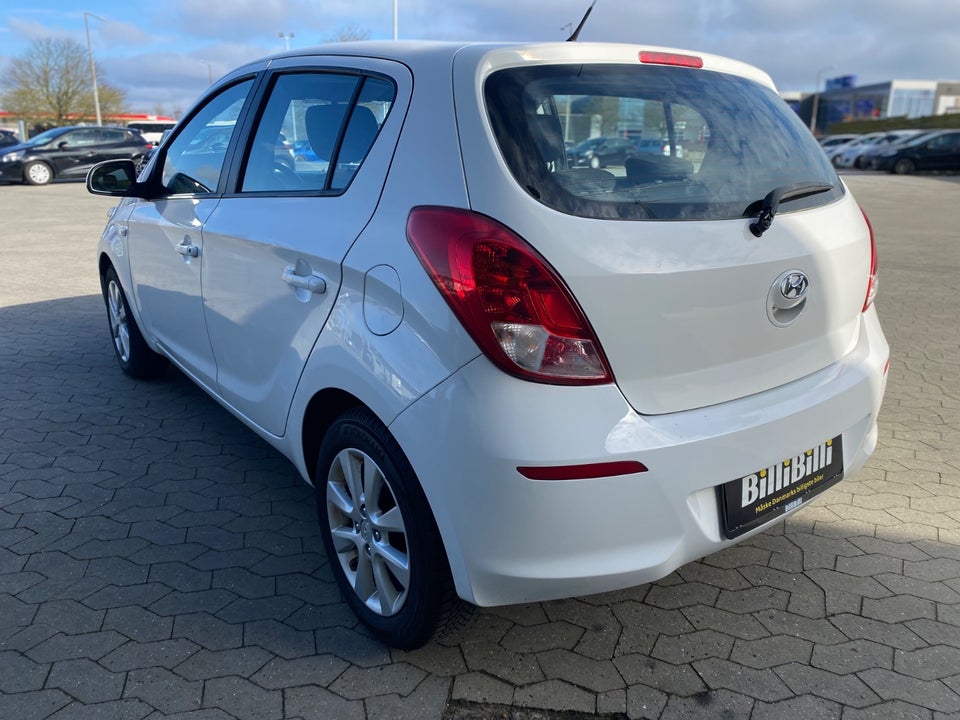 Hyundai i20 1,4 Classic 5d