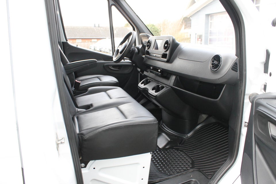 Mercedes Sprinter 316 2,2 CDi A2 Kassevogn aut. RWD