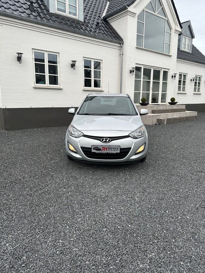 Hyundai i20 1,1 CRDi 75 Classic Eco 5d