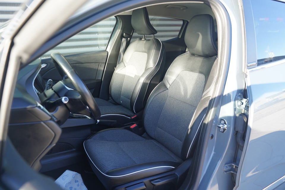 Renault Clio V 1,6 E-Tech Intens 5d