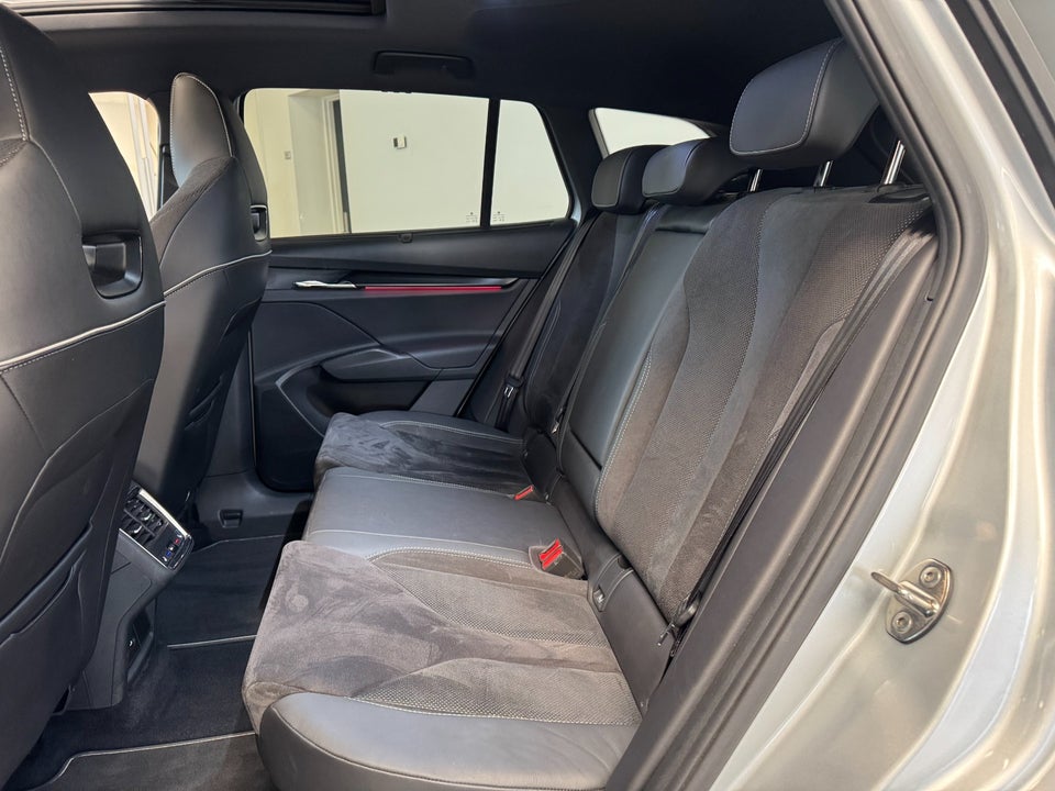 Skoda Enyaq 80x iV Sportline Maxx 5d