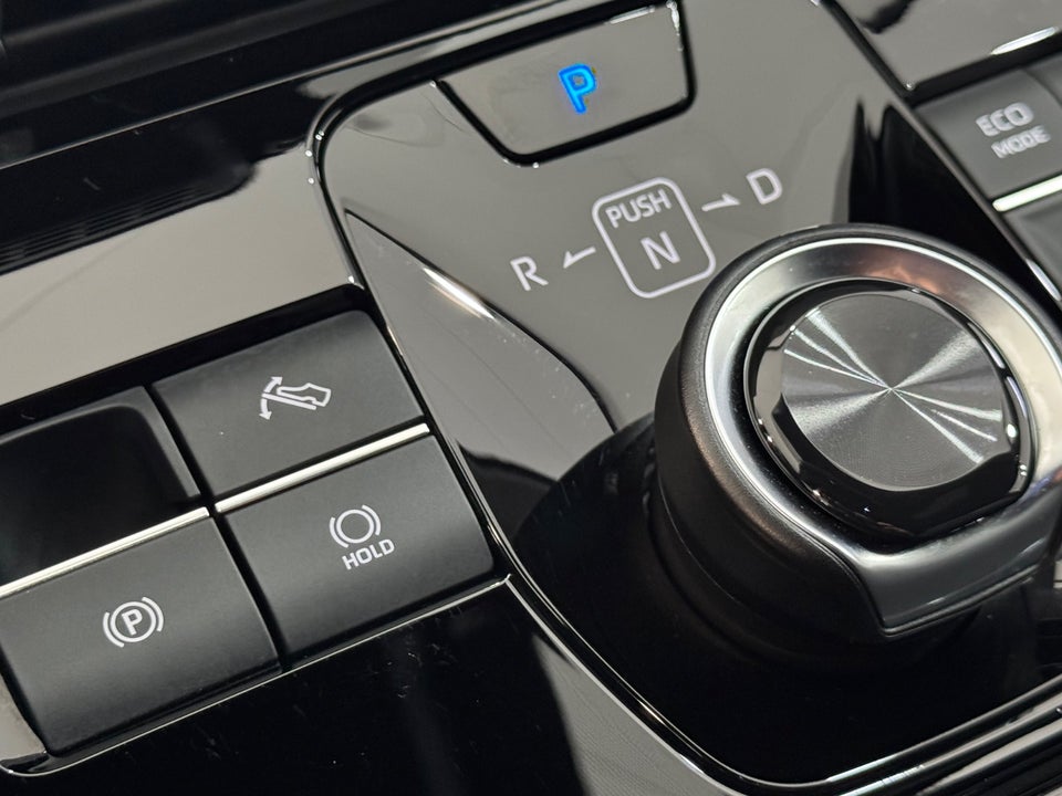 Toyota bZ4X Executive AWD 5d