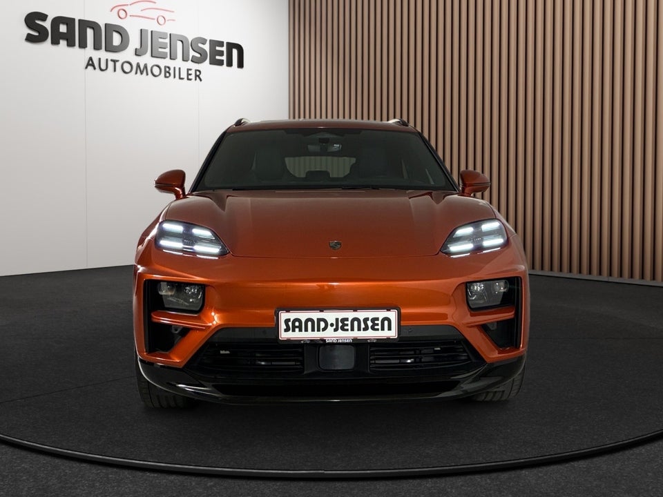 Porsche Macan Turbo 5d