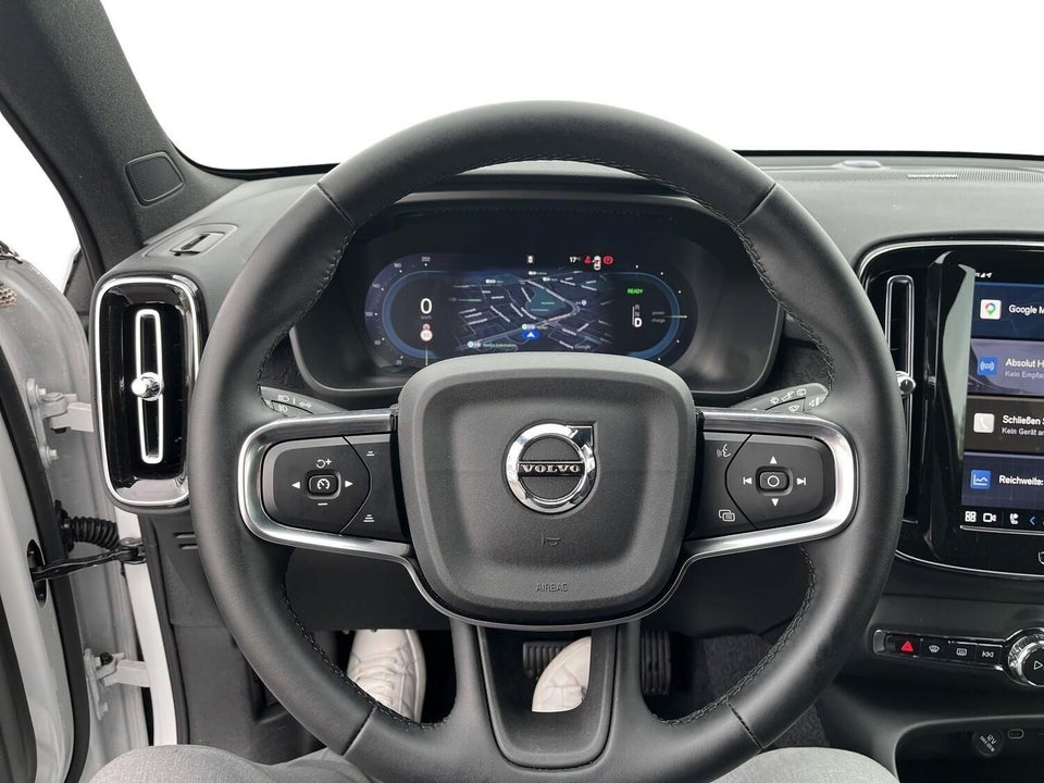 Volvo EX40 Extended Range Plus 5d