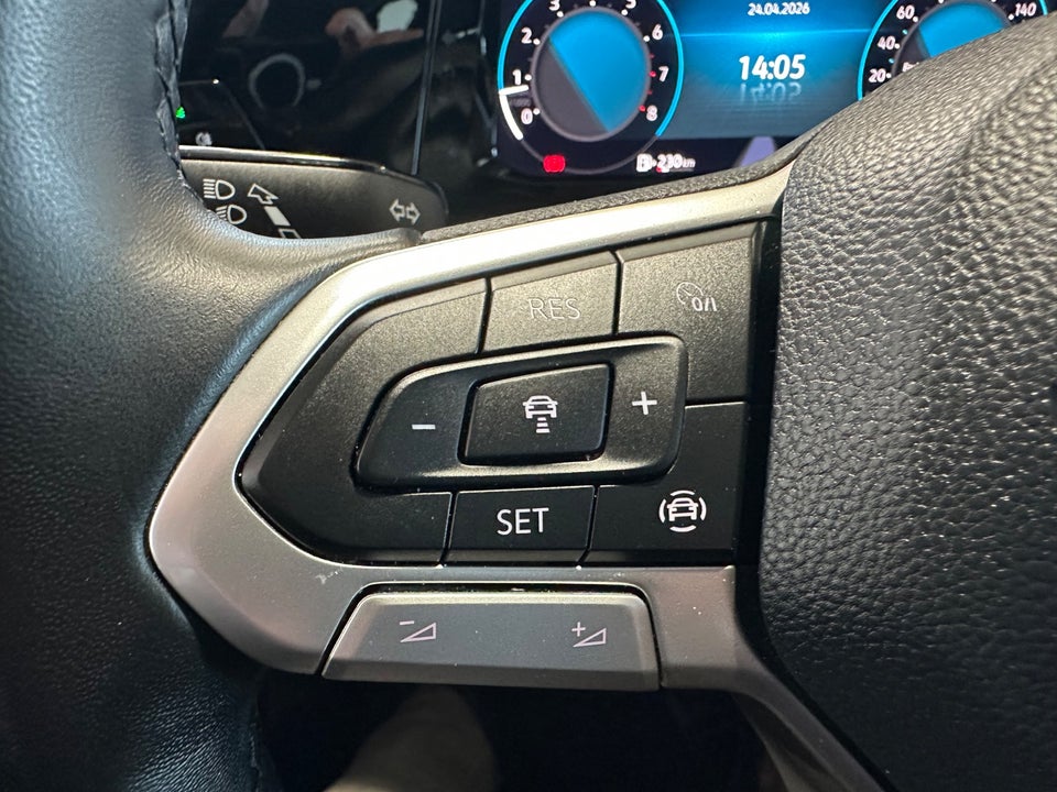 VW Golf VIII 1,5 TSi 130 Life 5d