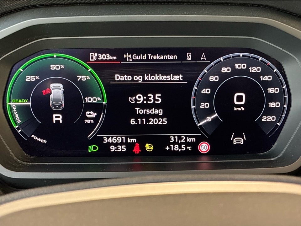 Audi Q4 e-tron 40  5d