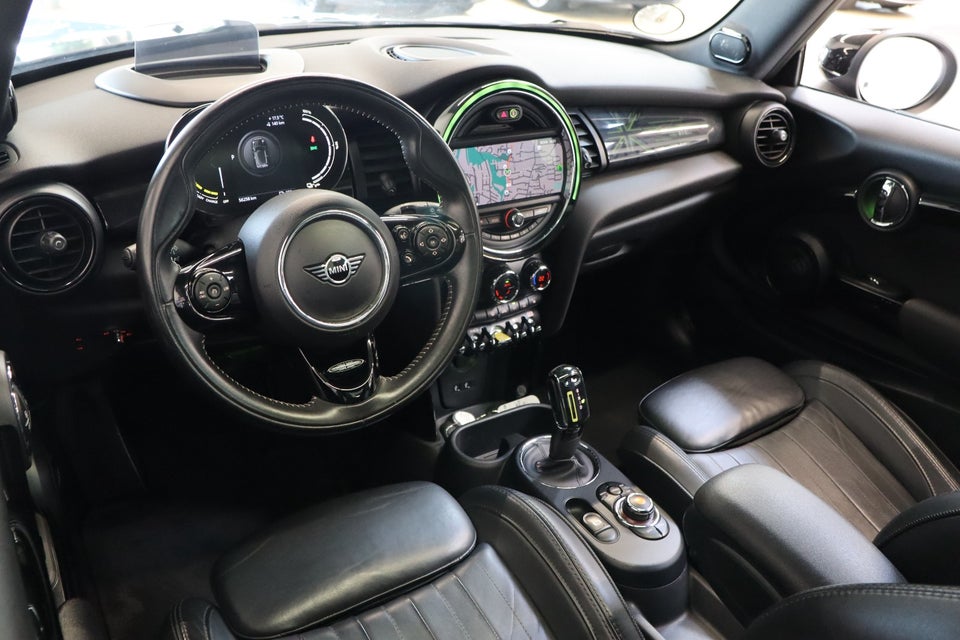 MINI Cooper SE Greenwich 3d