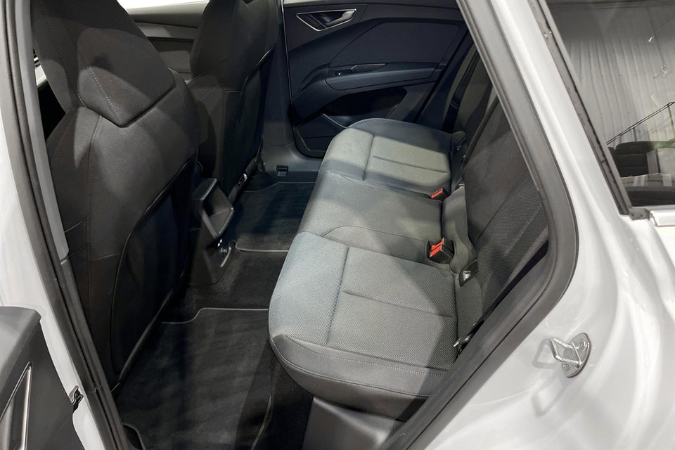 Audi Q4 e-tron 45 S-line 5d