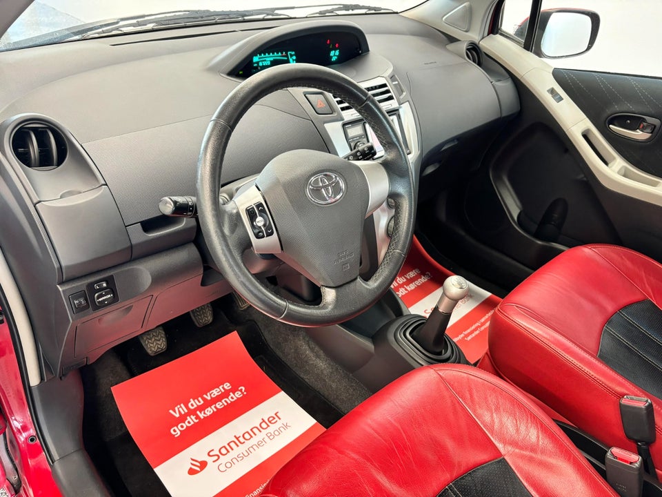 Toyota Yaris 1,3 Luna 5d