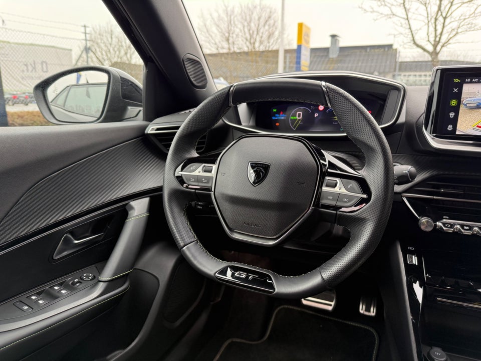 Peugeot e-2008 54 GT 5d